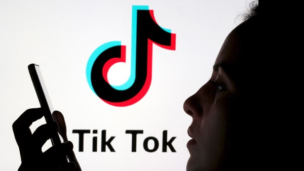 tiktok小店怎么上产品？